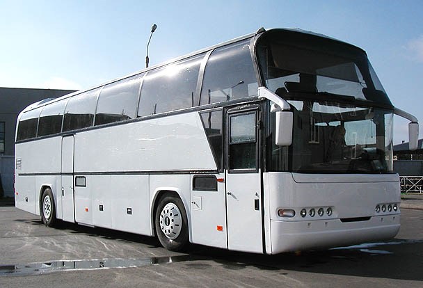 Autobusu īre DaugavpilīNeoplan 50 vietas sēdvietas