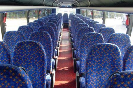 Divstāvu autobusu noma Daugavpilī 67 69 70 72 75 sēdvietas